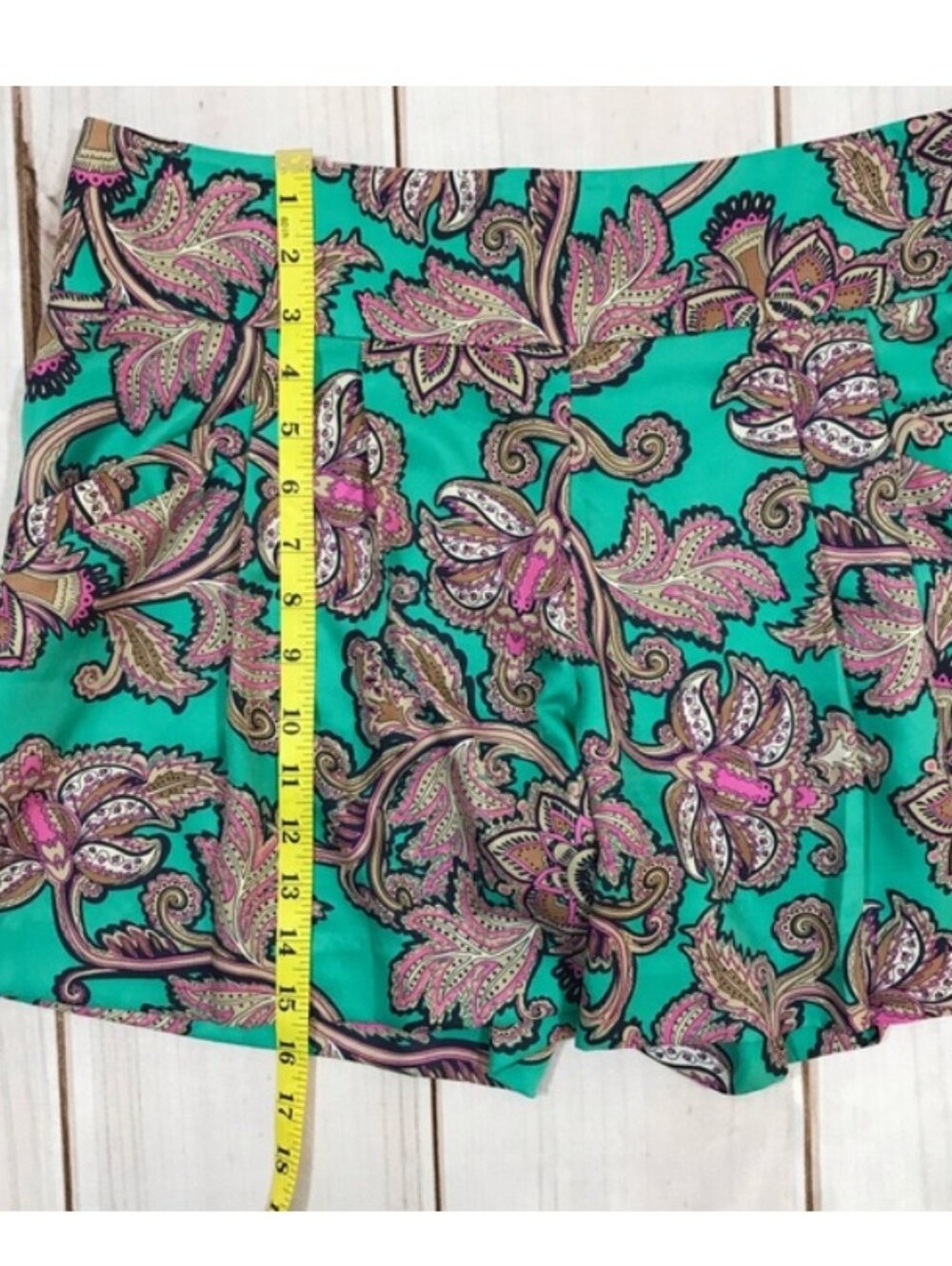 LOFT Turquoise Green Silk Dress Shorts Paisley Cuffed Pleats Ann Taylor 8 Medium - Picture 6 of 8